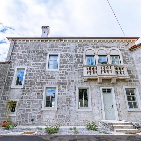 Brinovka Villa *