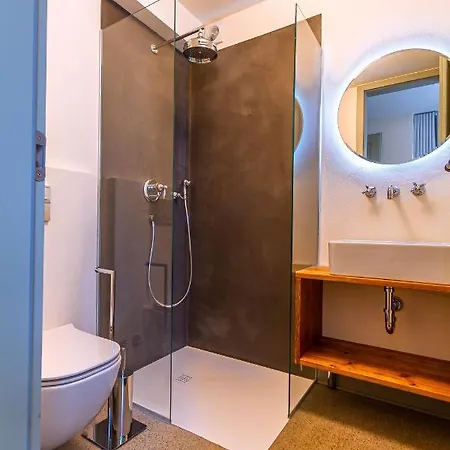 Villa Brinovka Kostanjevica na Krasu